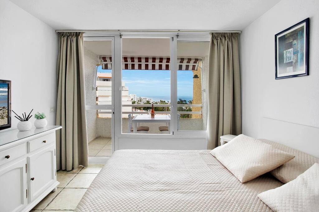 Michele Playa De Americas Apartment *